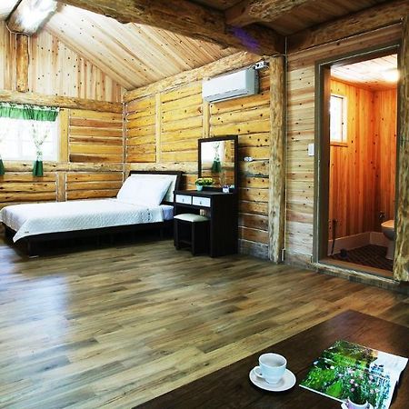 Jeju Joa Log Pension Σεογκουίπο Εξωτερικό φωτογραφία