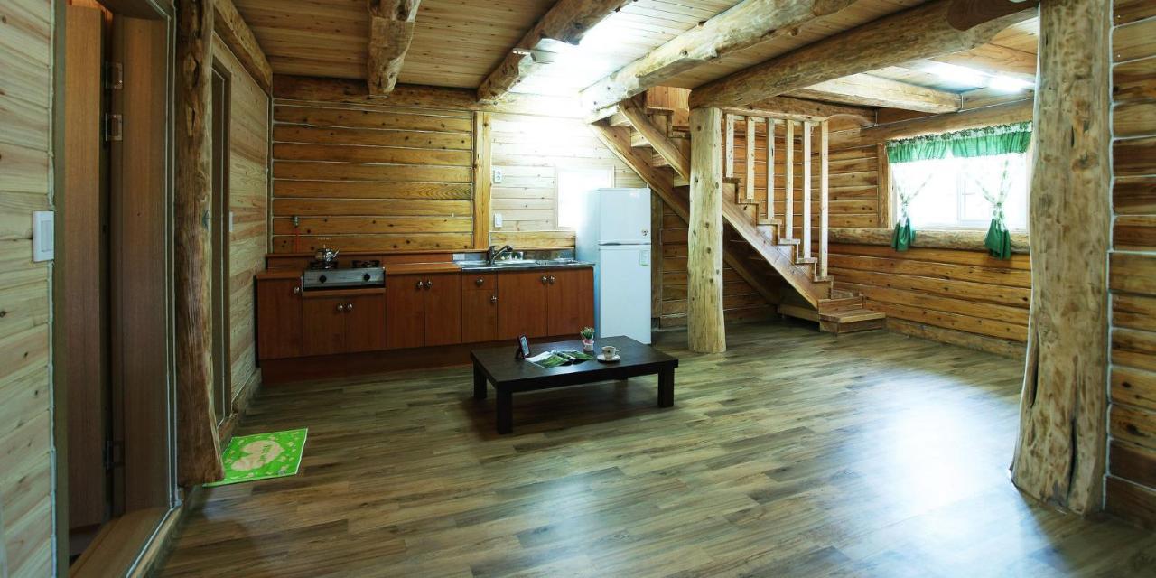 Jeju Joa Log Pension Σεογκουίπο Εξωτερικό φωτογραφία